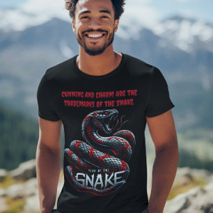 Fira det pulserande året för ormen i stil t shirt