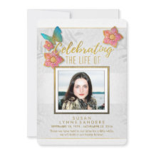 Firande av för fjärilsfoto för liv den blom-