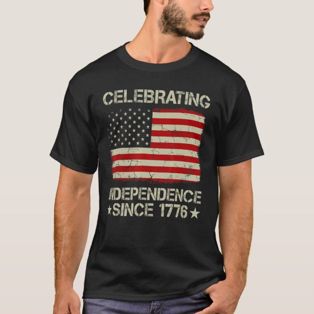 Firande av självständighet sedan 1776 Amerikanska  T Shirt (Framsida)