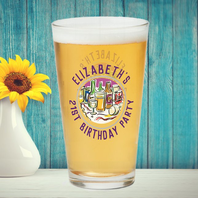 Firande i 21:a födelsedagsglaset glaskopp (Skapare uppladdad)