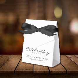 Firande i Life Elegant Script Funeral Presentaskar