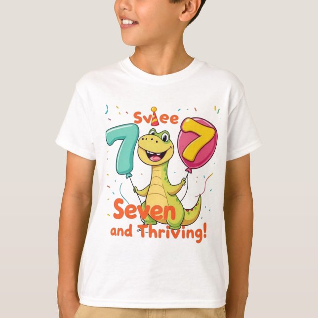 Firar 7:e födelsedag t shirt (Framsida)