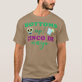 Firar Cinco de Mayo med Grund uppåt på dricksspeci T Shirt