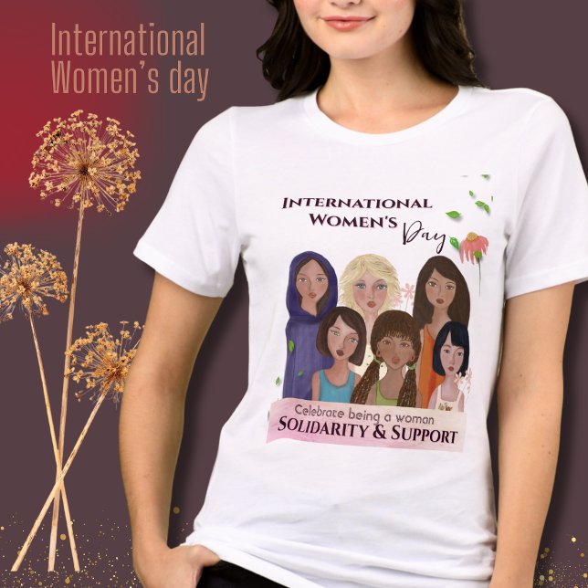 Firar kvinnodagen i Porträtt T Shirt (Celebrate Women's Day Portraits Tri-Blend Shirt )