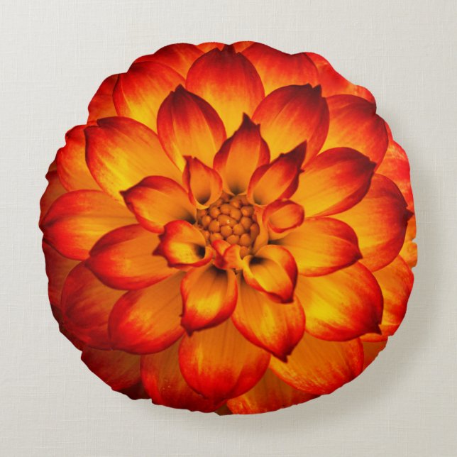 Fire Dahlia Round Pillow Rund Kudde (Framsidan)