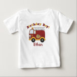 Fire Lastbil Birthday Kids Personlig T-shirt<br><div class="desc">En personlig eldar lastbil födelsedja. Anpassa enkelt ditt barns namn. Perfekt för en liten pojke! Graphics © Scrappin Doodles på www.scrappindoodles.com</div>