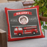 Fire Lastbil Firefighter Anpassningsbar Photo Namn Kudde<br><div class="desc">Anpassa den här söta kudden med ditt barns namn och foto för att skapa din egen unika anpassningsbar-rumskudda.</div>