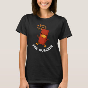 Fire Quacker Funny Fireworks Pun Mörk BG T Shirt