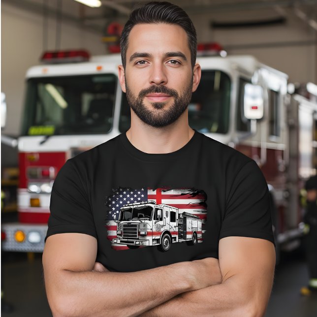  Fire Truck American Flag Distressed Men's T-Shirt (Skapare uppladdad)