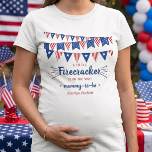 Firecracker På väg! 4:e Juli Baby Shower T Shirt