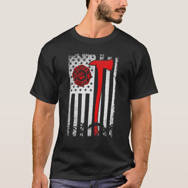 Firefighter American Flagga Ax Thin Red Line Patri T Shirt (Framsida)