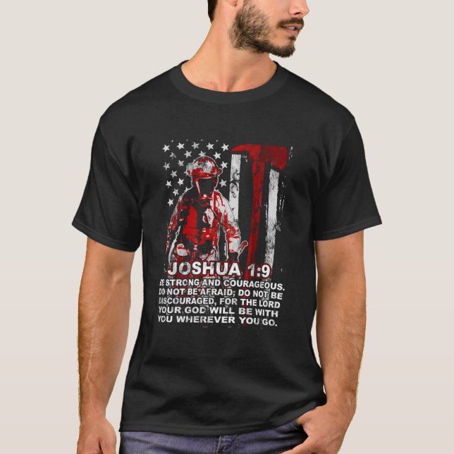 Firefighter Axe Thin Red Line Us Flag Joshua 19 Ch T Shirt (Framsida)