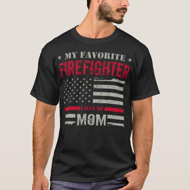 Firefighter Calls Me Mom Fire Truck Firemen Fire R T Shirt (Framsida)