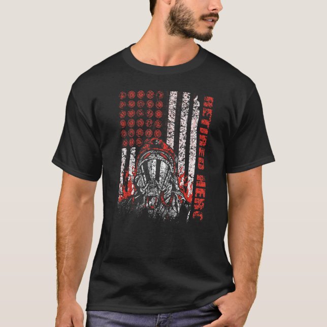 Fireman American Flagga Gasmask Firefighter Retröt T Shirt (Framsida)