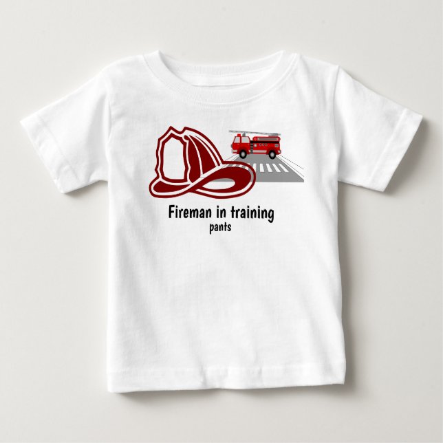 "Fireman in training byxor" T Shirt (Framsida)