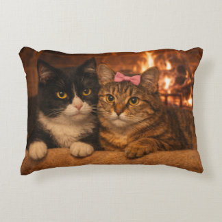 Fireplace Cats – Warm Moments Accent Pillow Prydnadskudde