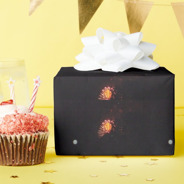 Fireworks 8 glansig omslagning papper presentpapper (Födelsedagsfest)