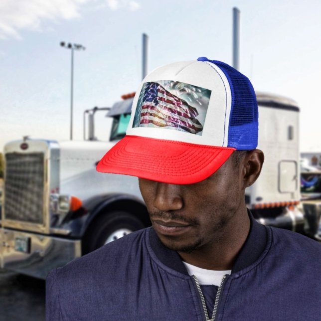Fireworks-bakgrund  keps (If you're in a patriotic mood, break out the Fireworks Backdrop Trucker's Hat!)