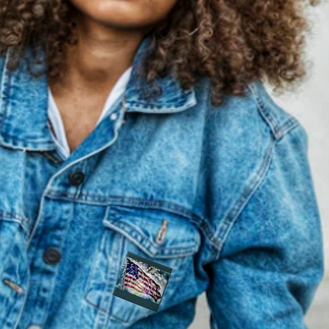 Fireworks-bakgrund    knapp (Wear your patriotism on your jacket, with the Fireworks Backdrop Button!)