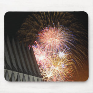 Fireworks explodera musmatta