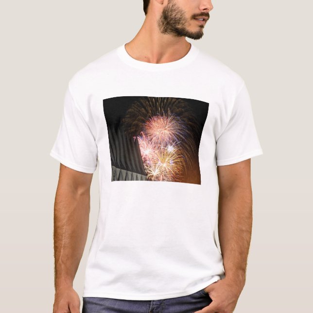 Fireworks explodera tee shirt (Framsida)