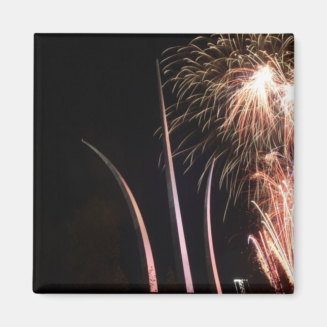 Fireworks tänder på Luft Force Memorial Magnet (Framsidan)