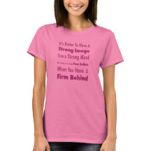 Firm bakom kvinnans grundläggande T-Shirt, vit