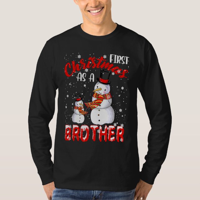 First Christmas As A Brother 2021 Pregnancy Announ T Shirt (Framsida)