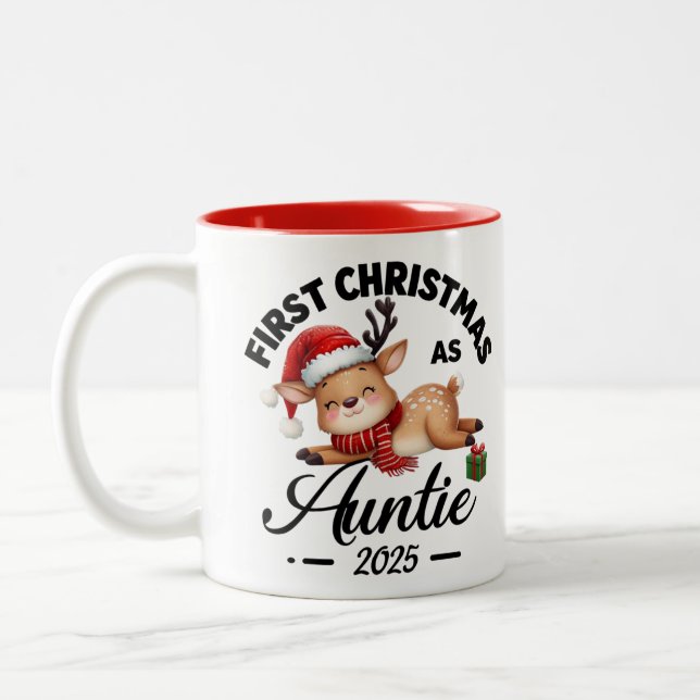 first christmas as auntie 2025 cute design Två-Tonad mugg (Vänster)