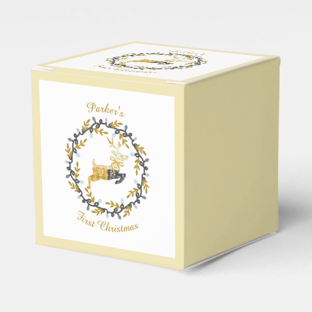First Christmas Deer with Wreath Yellow Customize Presentaskar (Framsidan Sidan)