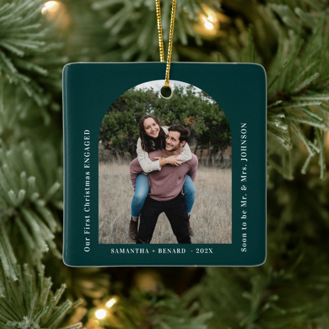 First Christmas Engaged Couples Photo Arch Julgransprydnad Keramik (Träd)