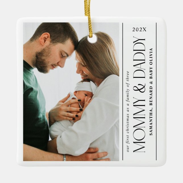 First Christmas Family of Three Mommy  Daddy Photo Julgransprydnad Keramik (Framsida)