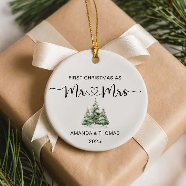 First Christmas Mr and Mrs Wedding Julgransprydnad Keramik (Skapare uppladdad)