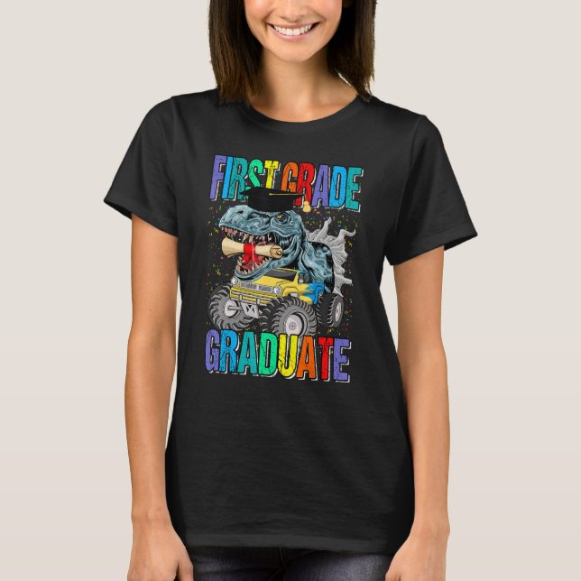 First Grade Graduate Monster Truck Dinosaur Gradua T Shirt (Framsida)
