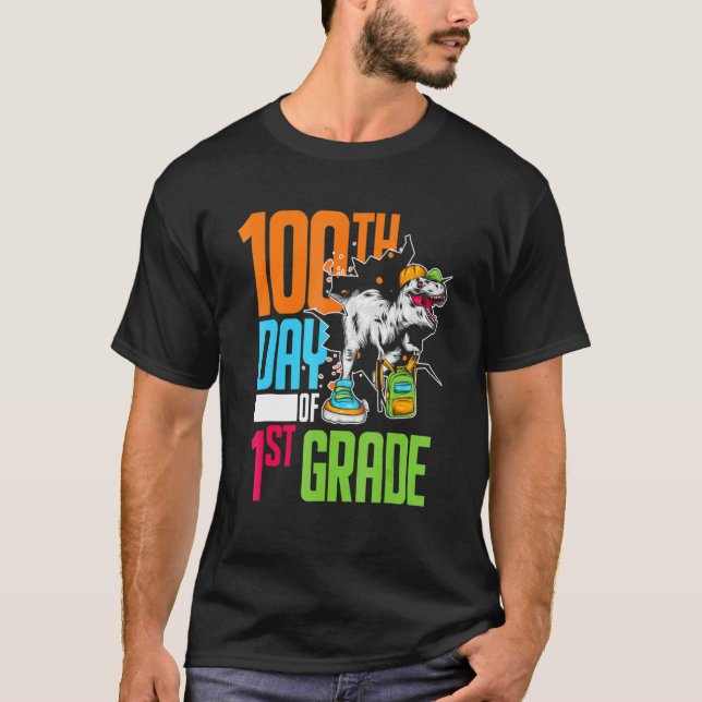 First Grade Student Kids 100th Day Gift 100 Days O T Shirt (Framsida)