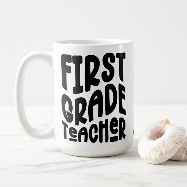 First Grade Teacher Black Typography Design Kaffemugg (Med munk)
