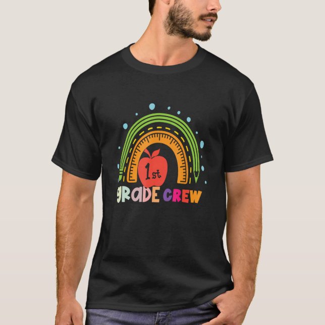 First Grade Teacher Leopard Rainbow 1st Grade Teac T Shirt (Framsida)
