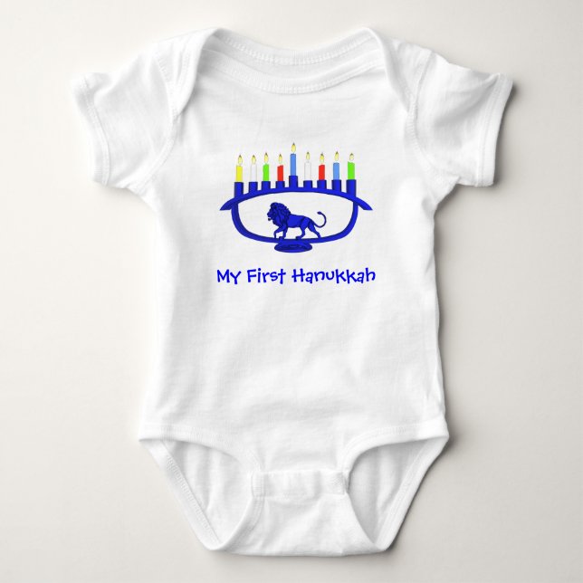 First Hanukkah Lejon Menorah Tee Shirt (Framsida)
