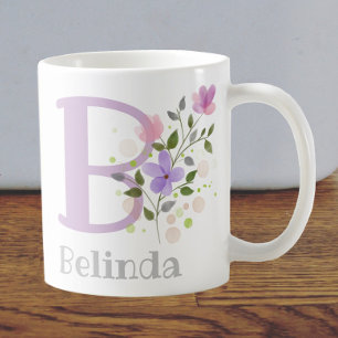 First Initial Plus Namn Belinda med Flowers Kaffemugg