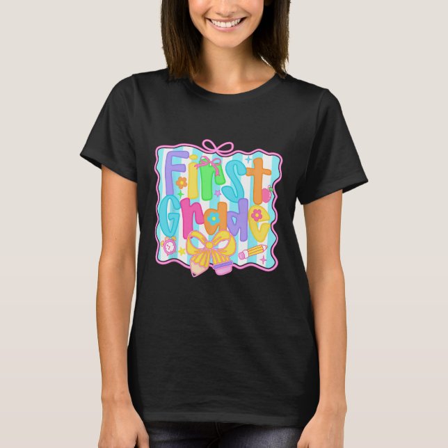 First Klass Girls Back to school Bow Cute Coquette T Shirt (Framsida)