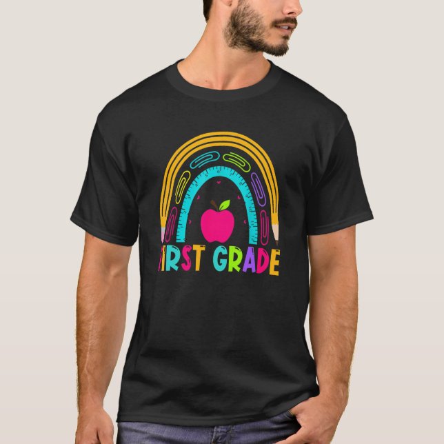 First Klass Rainbow Girls Boys Teacher Team 1 GR T Shirt (Framsida)