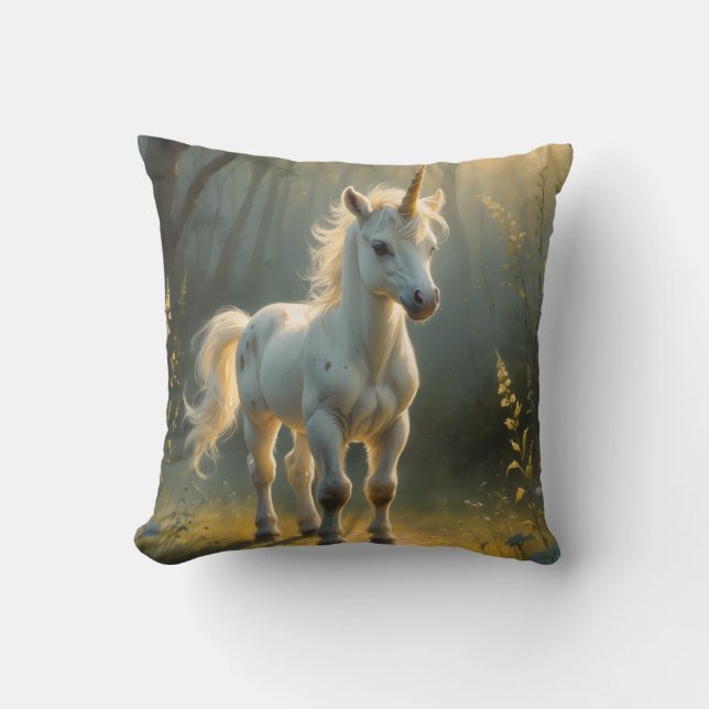 First Light Kin Unicorn Throw Pillow Kudde (Framsida)