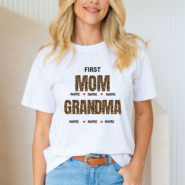 FIRST MOM NOW GRANDMA Nana &custom grandkids names T Shirt (Skapare uppladdad)