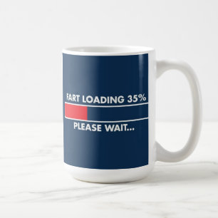 Fis som laddar muggen kaffemugg