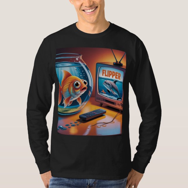 fish HAING FUN watching FLIPPER  T Shirt (Framsida)