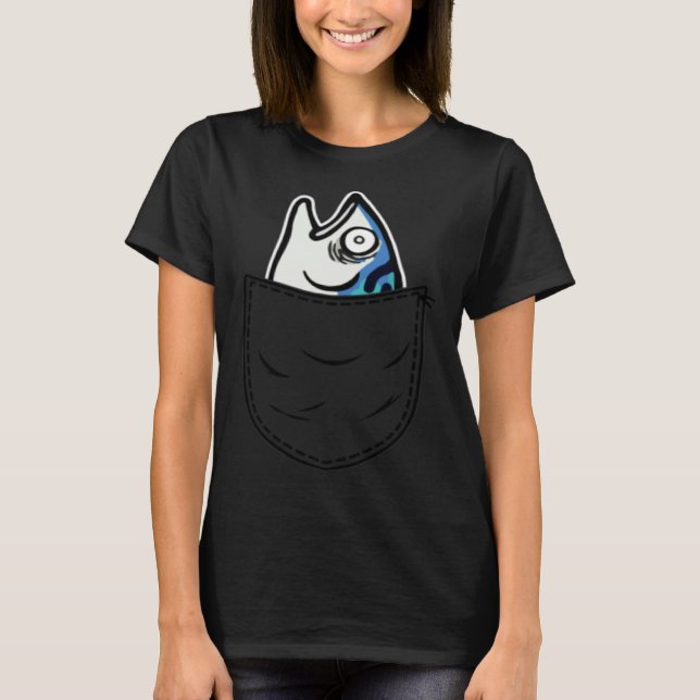 Fish in Pocket Meme Animal T Shirt (Framsida)