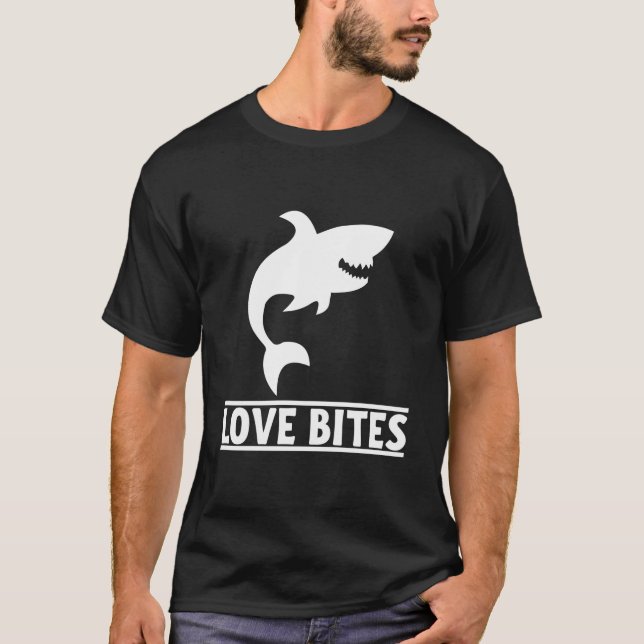 Fishing Love Bites S T Shirt (Framsida)