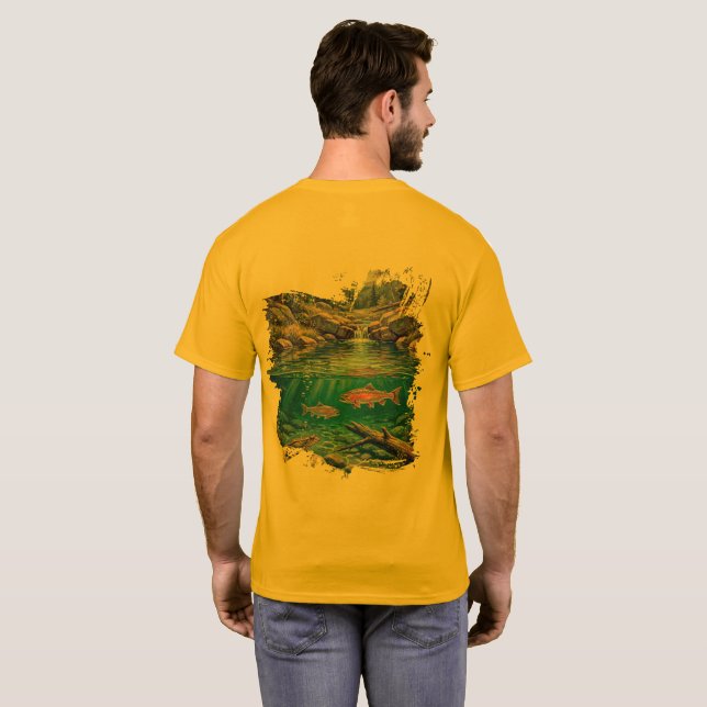 Fisk i en skogsström Natur T Shirt (Hel baksida)