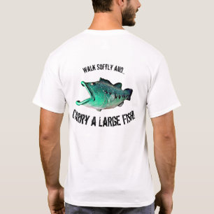 Fisk med inställning av konstnären Mike Quinn T Shirt