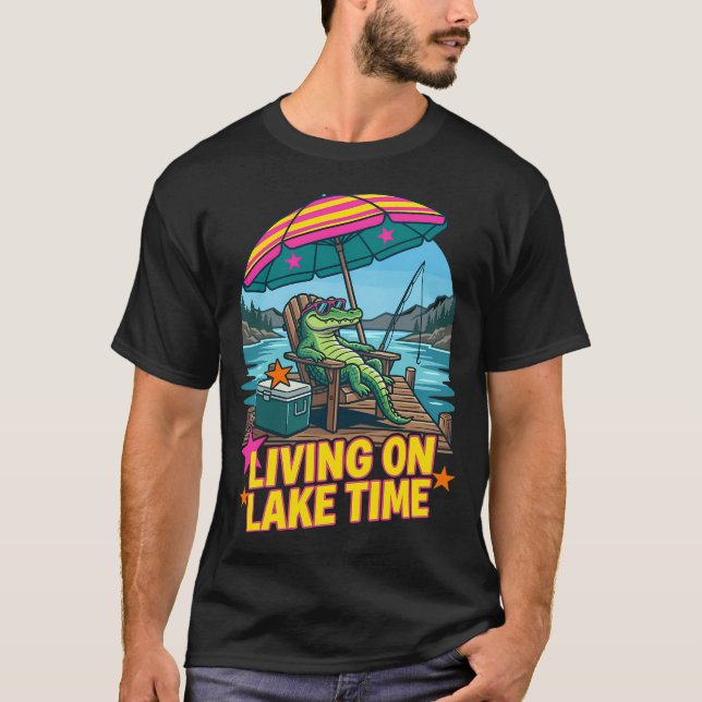 Fiskar med fiskespö & hatt t shirt (Framsida)